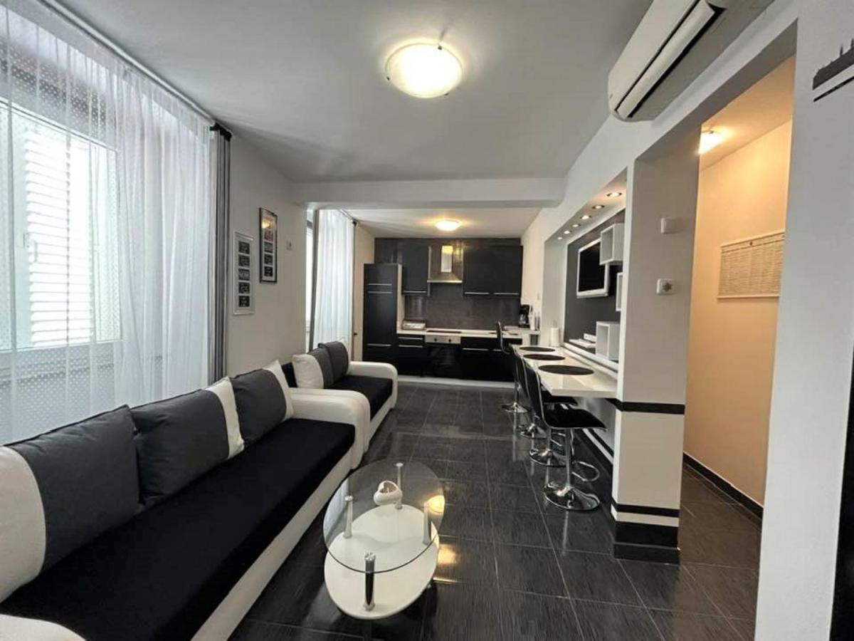 Apartment Decumana Krk Town Exterior photo